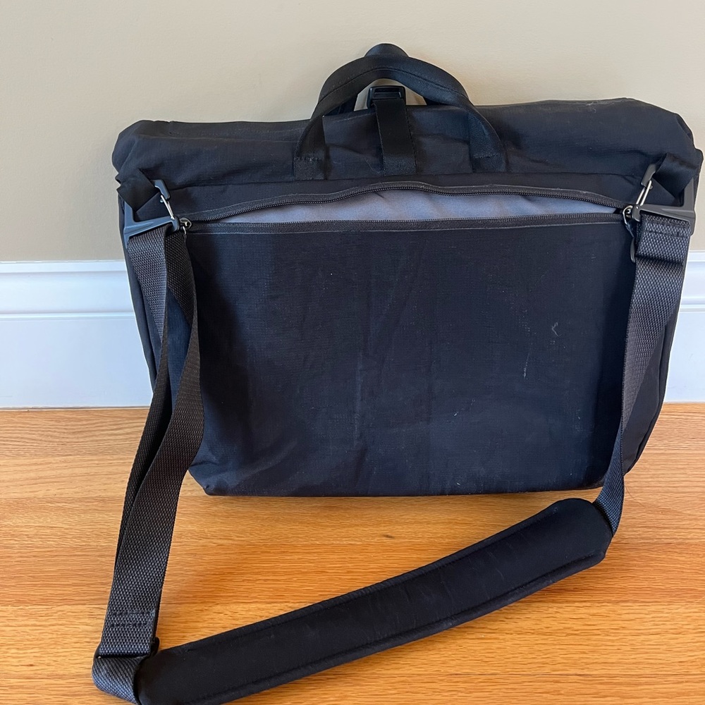 Bellroy System Messenger Bag and Lite Tote - Picture 2 of 7